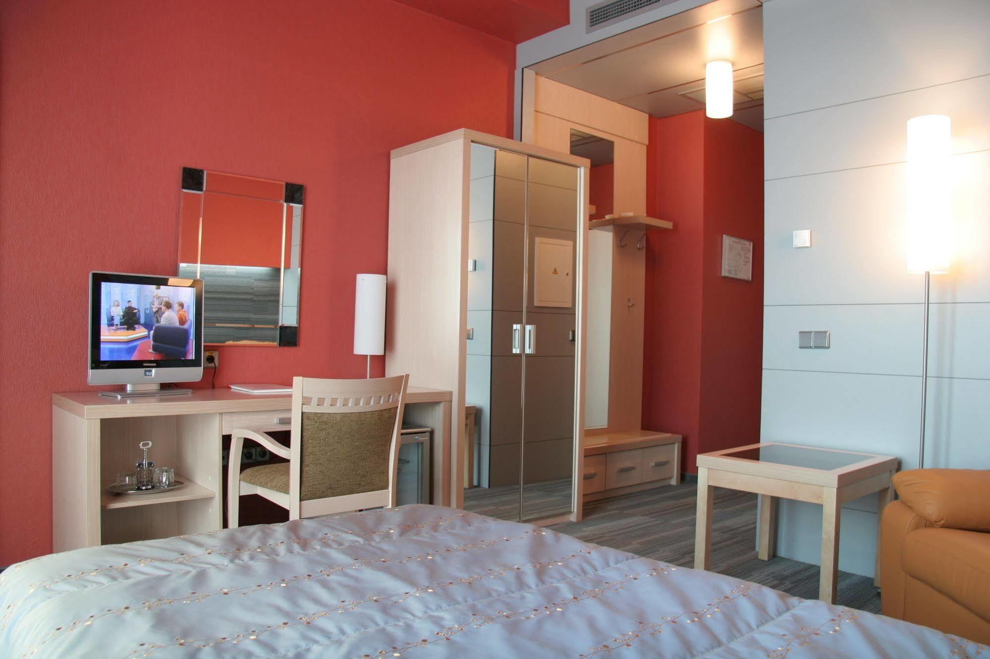 Victoria Hotel & Business Centre Minsk Eksteriør bilde
